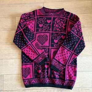 Vintage Heart Pattern Sweater - Black and Pink